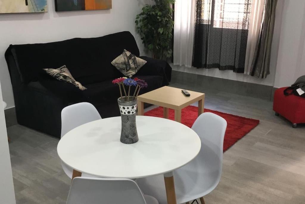 Apartamento A, A 3 Minutos De La Estacion Central De Bus Y Tren Málaga Exterior foto